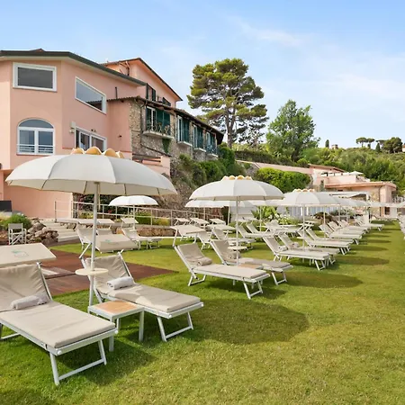 Domizia 4* Porto Santo Stefano (Grosseto)