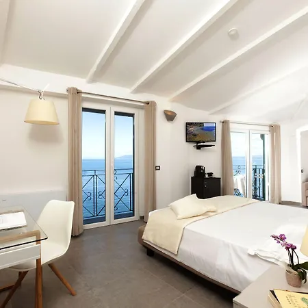 Hotel Domizia