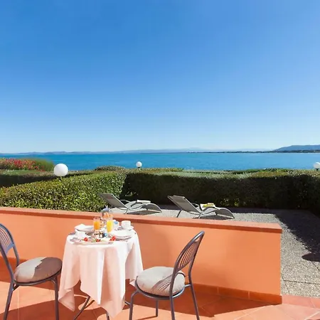 Hotell Domizia